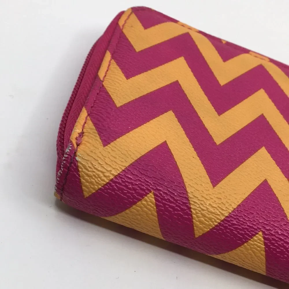 Vera Bradley Ziggy Zags Chevron Accordion Wallet